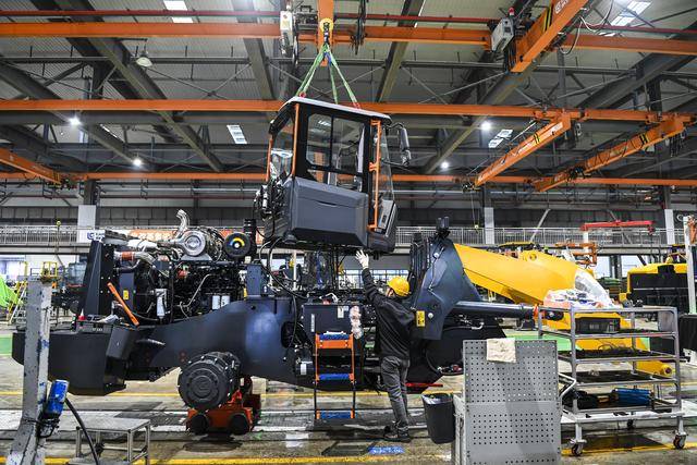 西部陸海新通道賦能機(jī)械設(shè)備產(chǎn)業(yè)高質(zhì)量發(fā)展:機(jī)械設(shè)備
